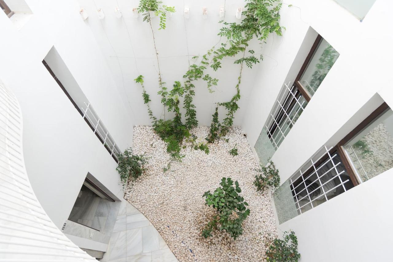 Malaga City Breaks Exterior photo