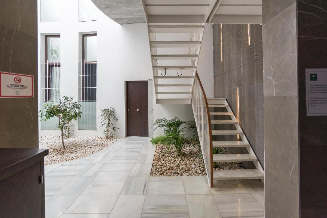 Malaga City Breaks Exterior photo